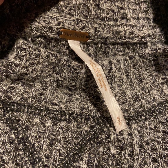 Free people long sleeve with tire size small - Picture 2 of 4